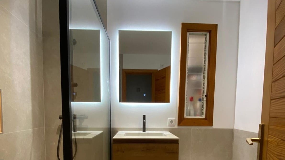 3 camera da letto Appartamento da affittare in Ses Covetes con garage - 2.000 € (Rif: 9192985)