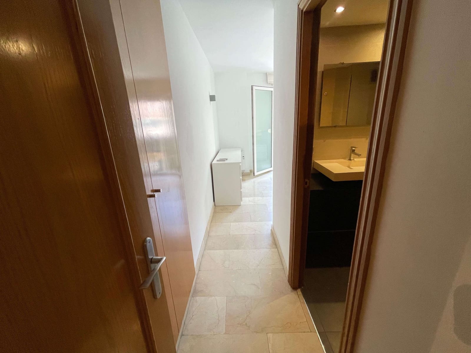 3 soverom Leilighet til leie i Palma de Mallorca med garasje - € 1 900 (Ref: 9192986)