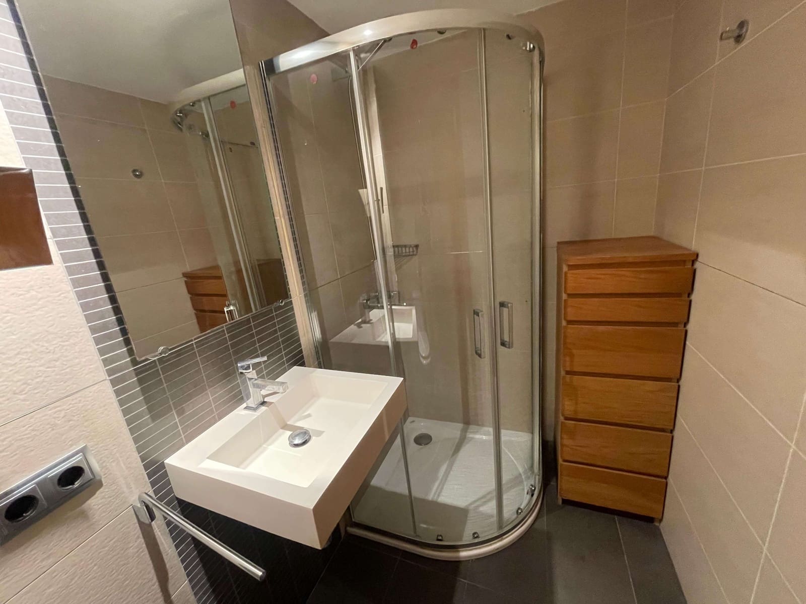 3 soverom Leilighet til leie i Palma de Mallorca med garasje - € 1 900 (Ref: 9192986)