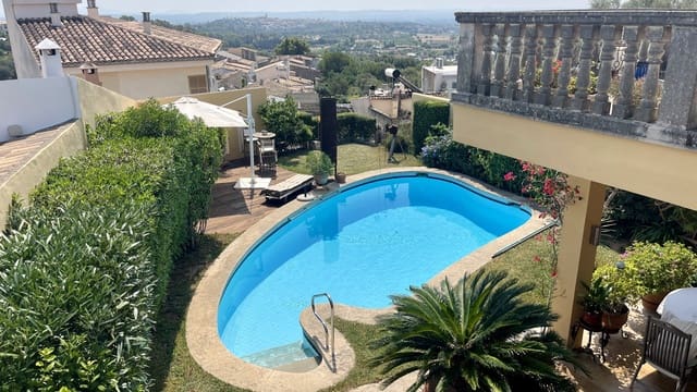 4 bedroom Villa for sale in Campanet with pool garage - € 1,200,000 (Ref: 9192988)