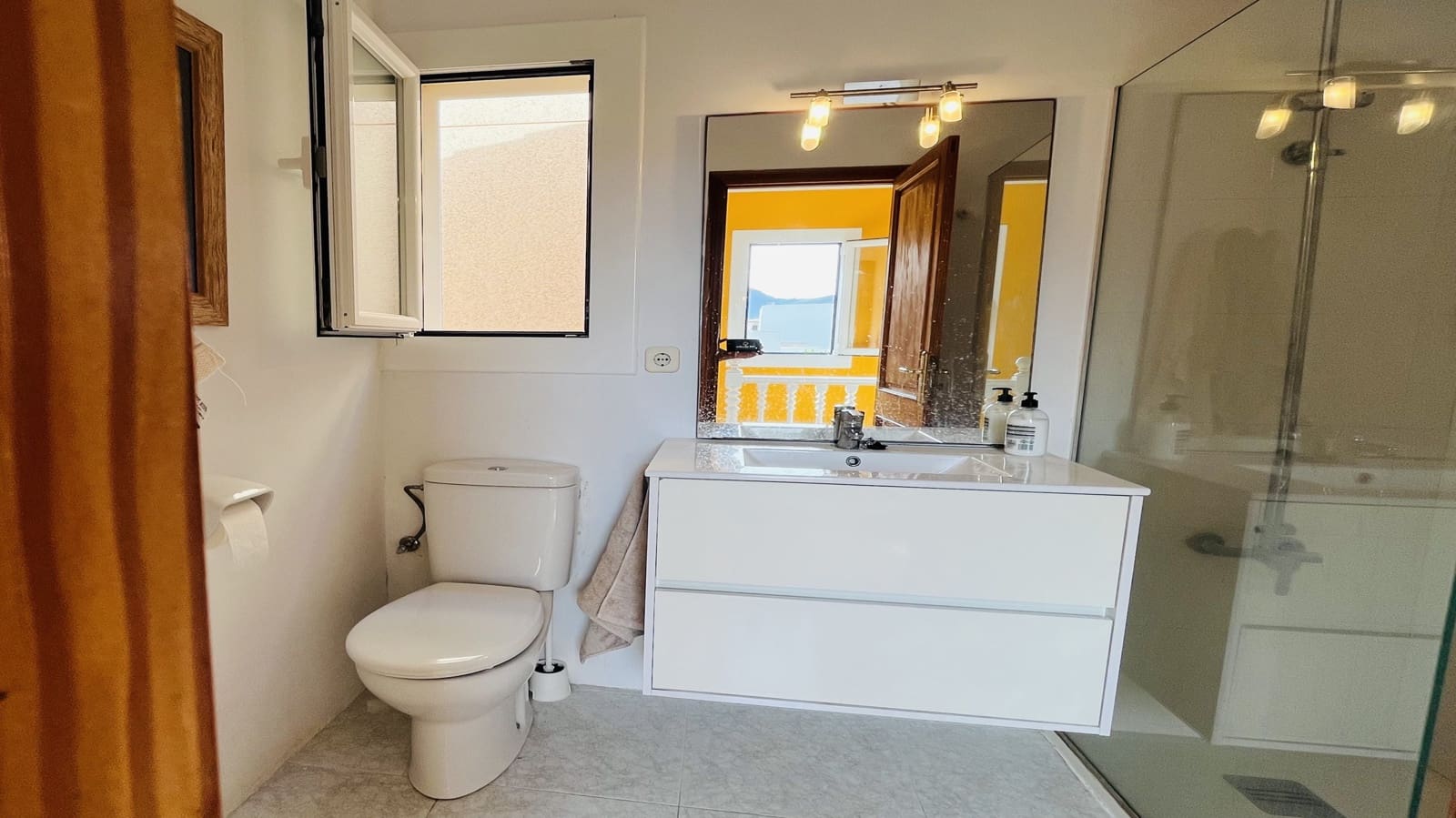 3 sovrum Semi-fristående Villa att hyra i Colonia de Sant Pere / Colonia de San Pedro med garage - 1 700 € (Ref: 9195050)