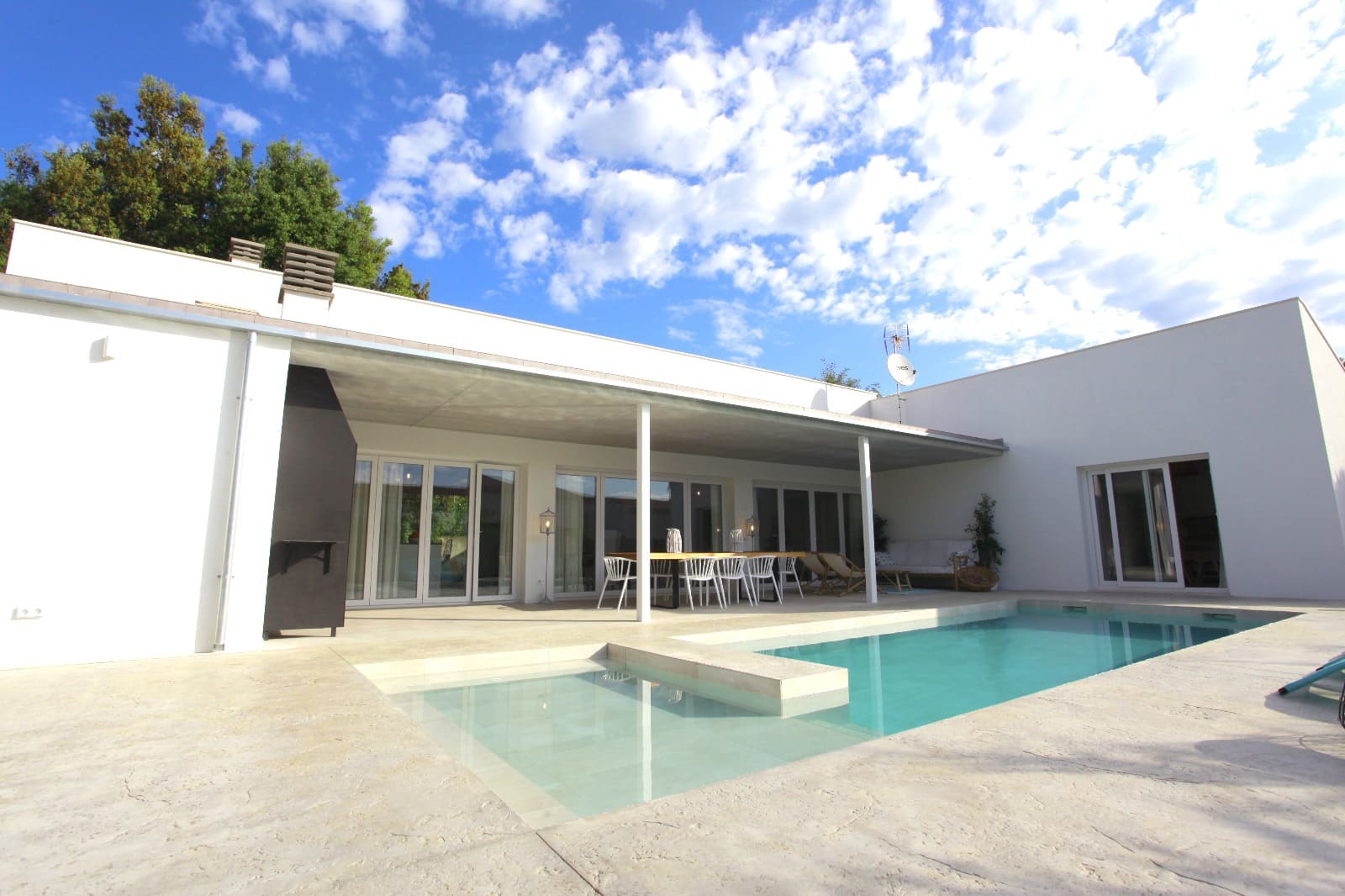 3 soverom Villa til leie i Sa Pobla med svømmebasseng garasje - € 3 500 (Ref: 9195053)