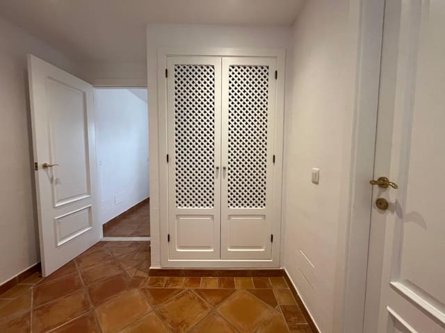 3 soverom Villa til leie i Santa Ponsa, Calvià med svømmebasseng garasje - € 4 500 (Ref: 9195055)