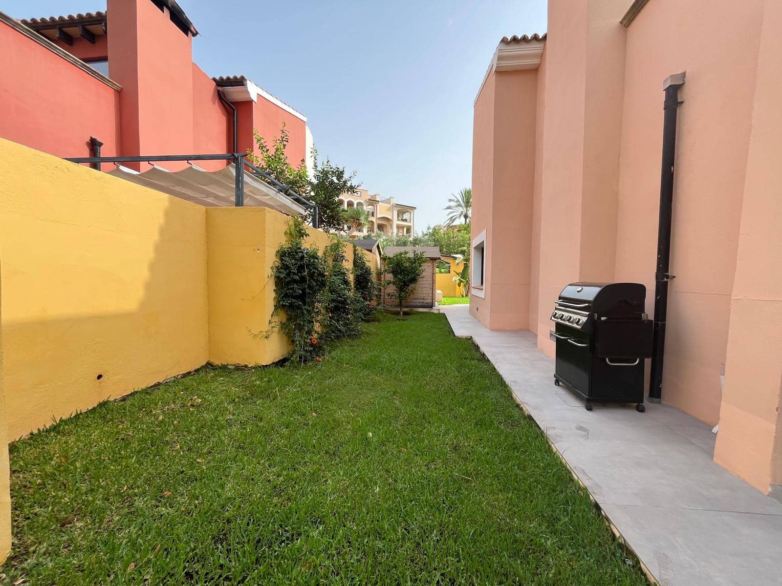 3 soverom Villa til leie i Santa Ponsa med svømmebasseng garasje - € 4 500 (Ref: 9195055)
