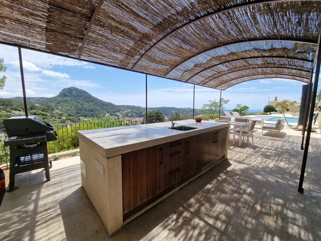 Villa/Maison de 3 chambres à louer à Galilea, Puigpunyent avec piscine garage - 4 500 € (Ref: 9195062)