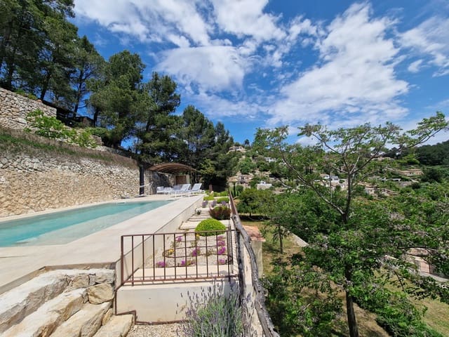 Villa/Maison de 3 chambres à louer à Galilea, Puigpunyent avec piscine garage - 4 500 € (Ref: 9195062)