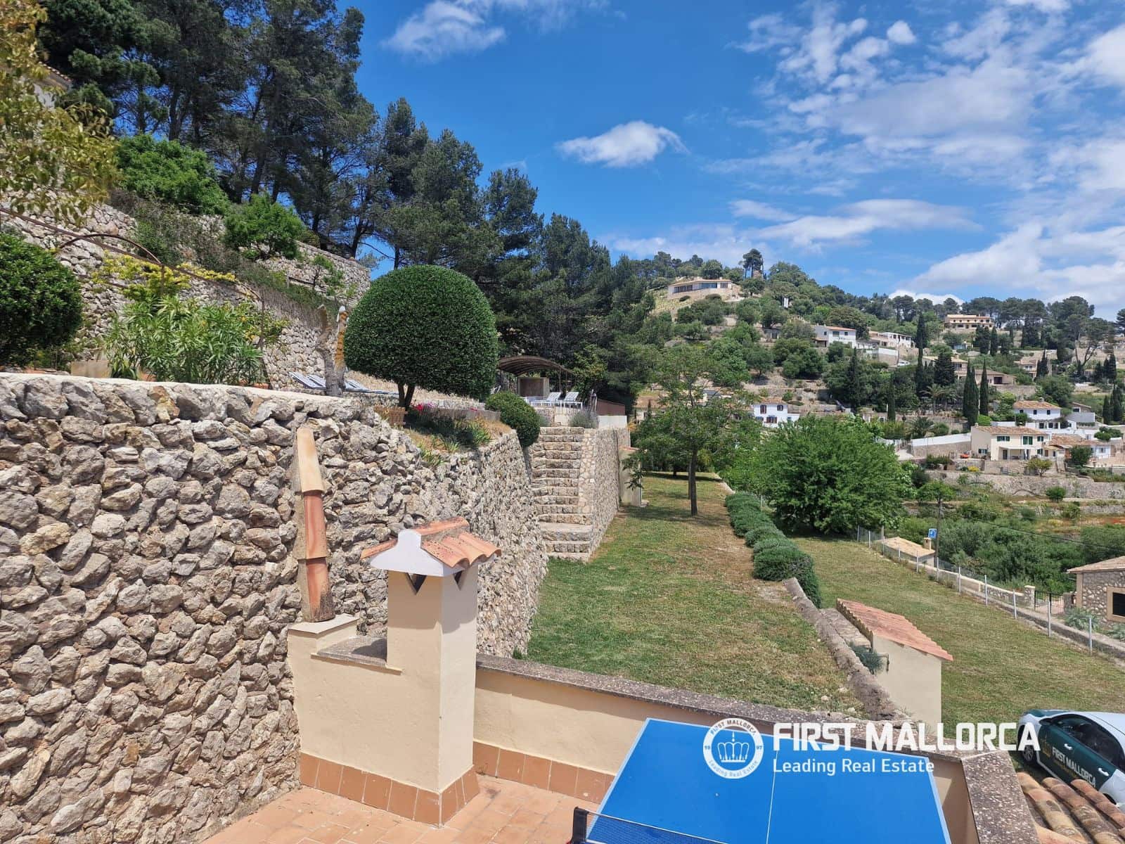 Chalet de 3 habitaciones en Galilea en alquiler con piscina garaje - 4.500 € (Ref: 9195062)