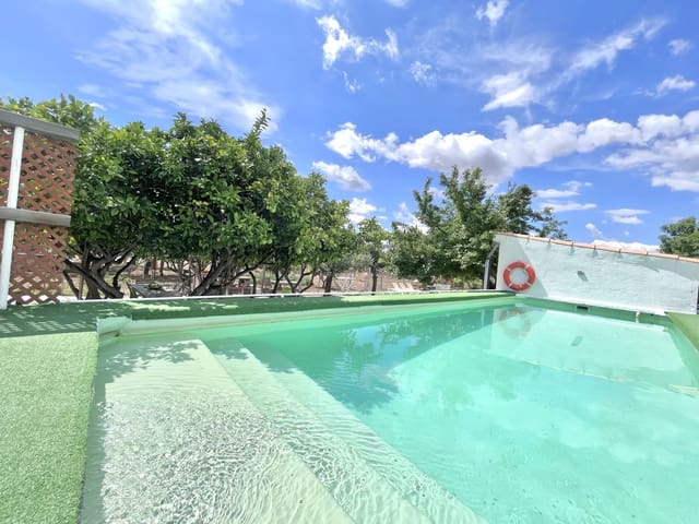 2 slaapkamer Finca/Landhuis te koop in Campanet met zwembad garage - € 695.000 (Ref: 9195065)