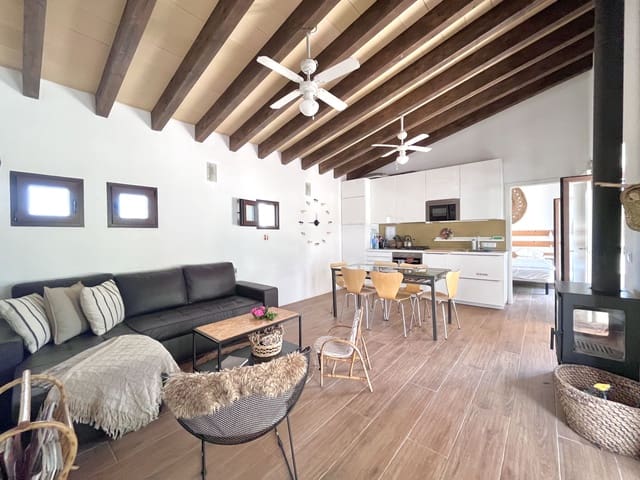 2 slaapkamer Finca/Landhuis te koop in Campanet met zwembad garage - € 695.000 (Ref: 9195065)