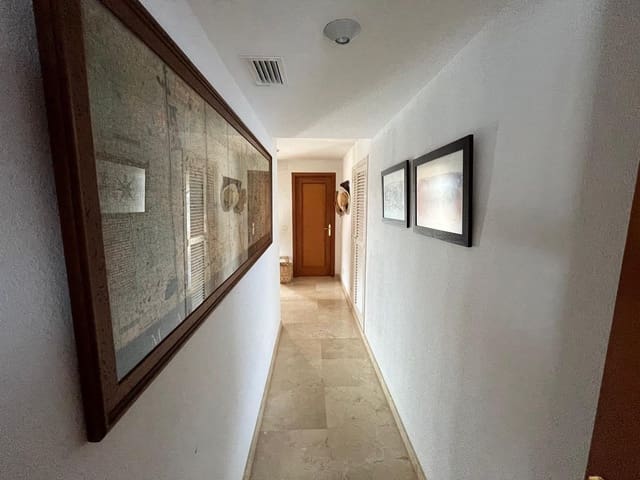 5 bedroom Apartment for rent in Santa Ponsa, Calvià with garage - € 5,800 (Ref: 9197330)