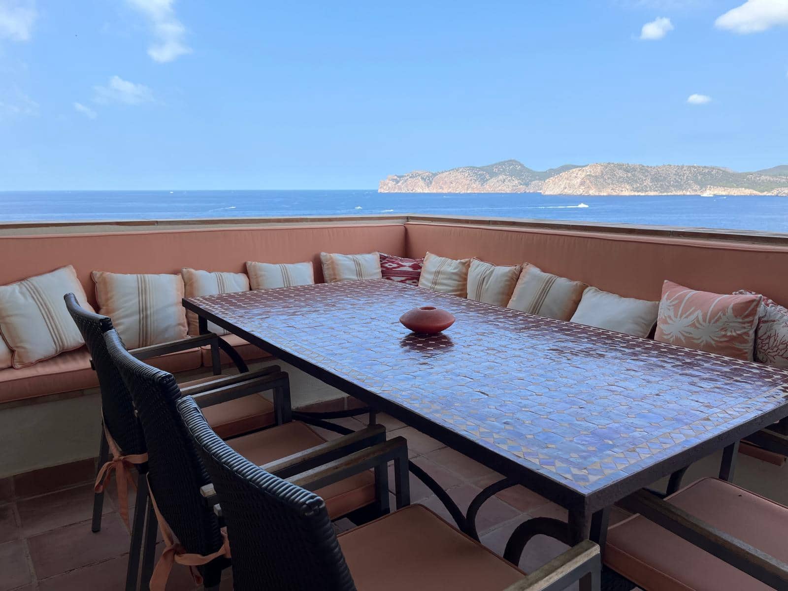 5 bedroom Apartment for rent in Santa Ponsa with garage - € 5,800 (Ref: 9197330)