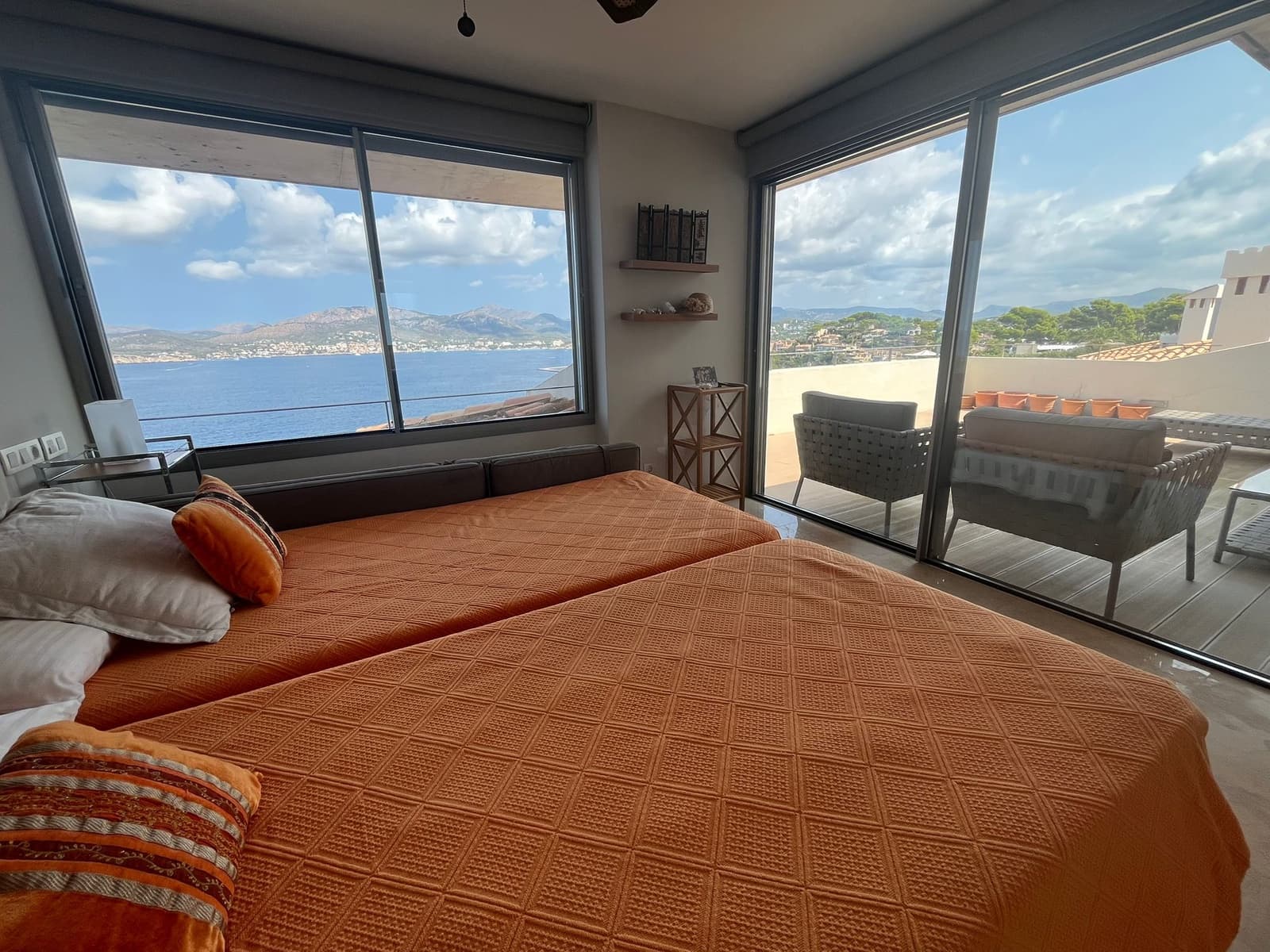 5 bedroom Apartment for rent in Santa Ponsa with garage - € 5,800 (Ref: 9197330)