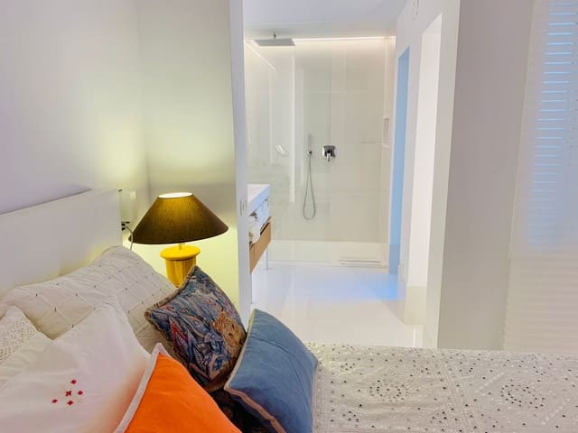 2 bedroom Apartment for rent in Jaume III, Palma de Mallorca - € 2,300 (Ref: 9200184)