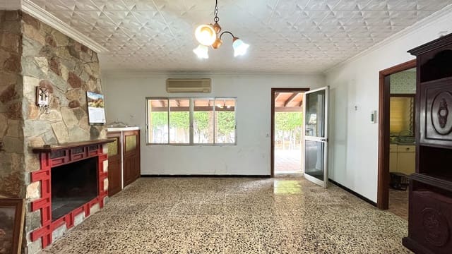 4 bedroom Villa for sale in Cala Llombards, Santanyí with garage - € 700,000 (Ref: 9200186)