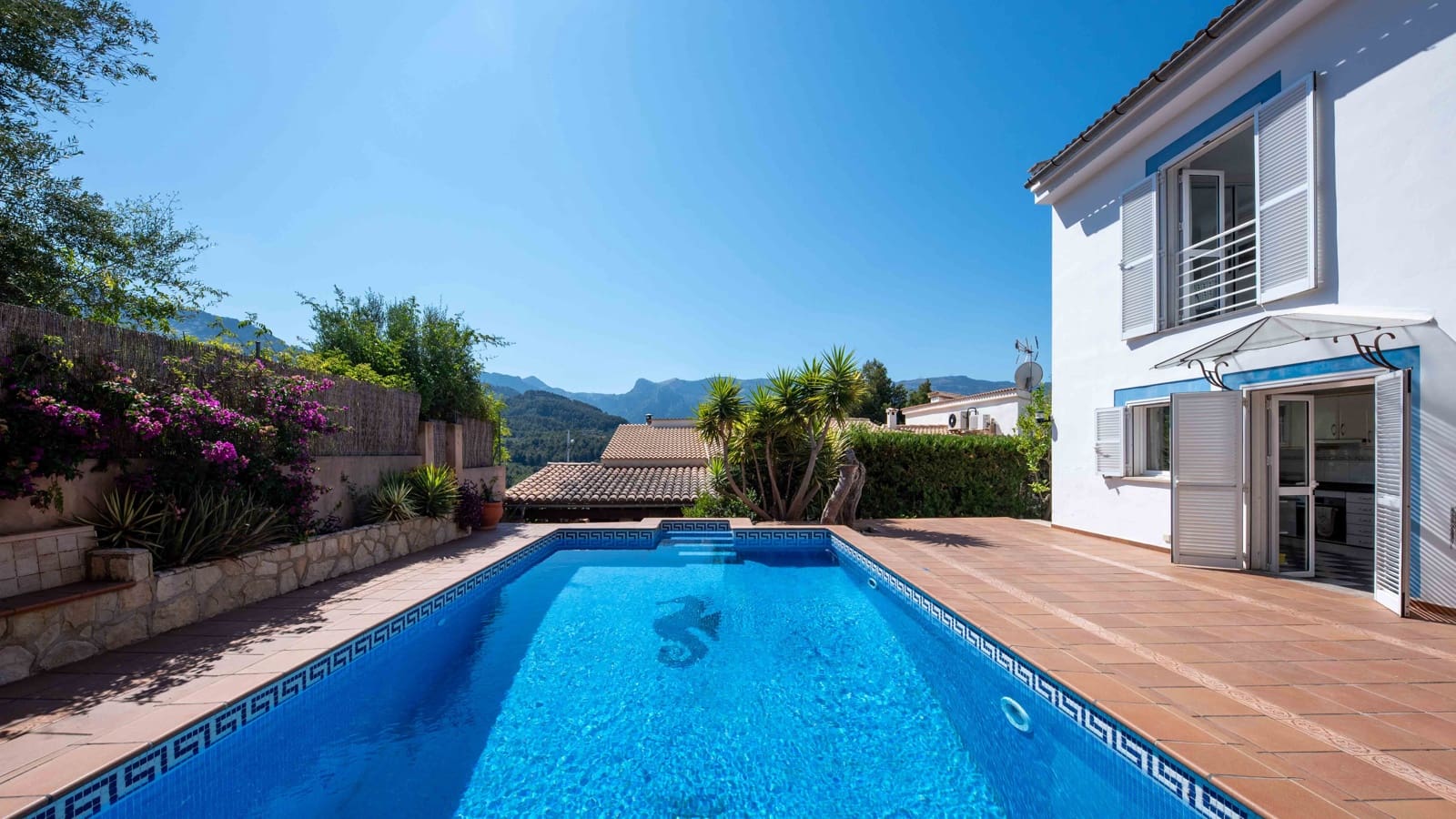 4 soverom Villa til salgs i Puerto de Soller / Port de Soller med svømmebasseng garasje - € 1 950 000 (Ref: 9200187)
