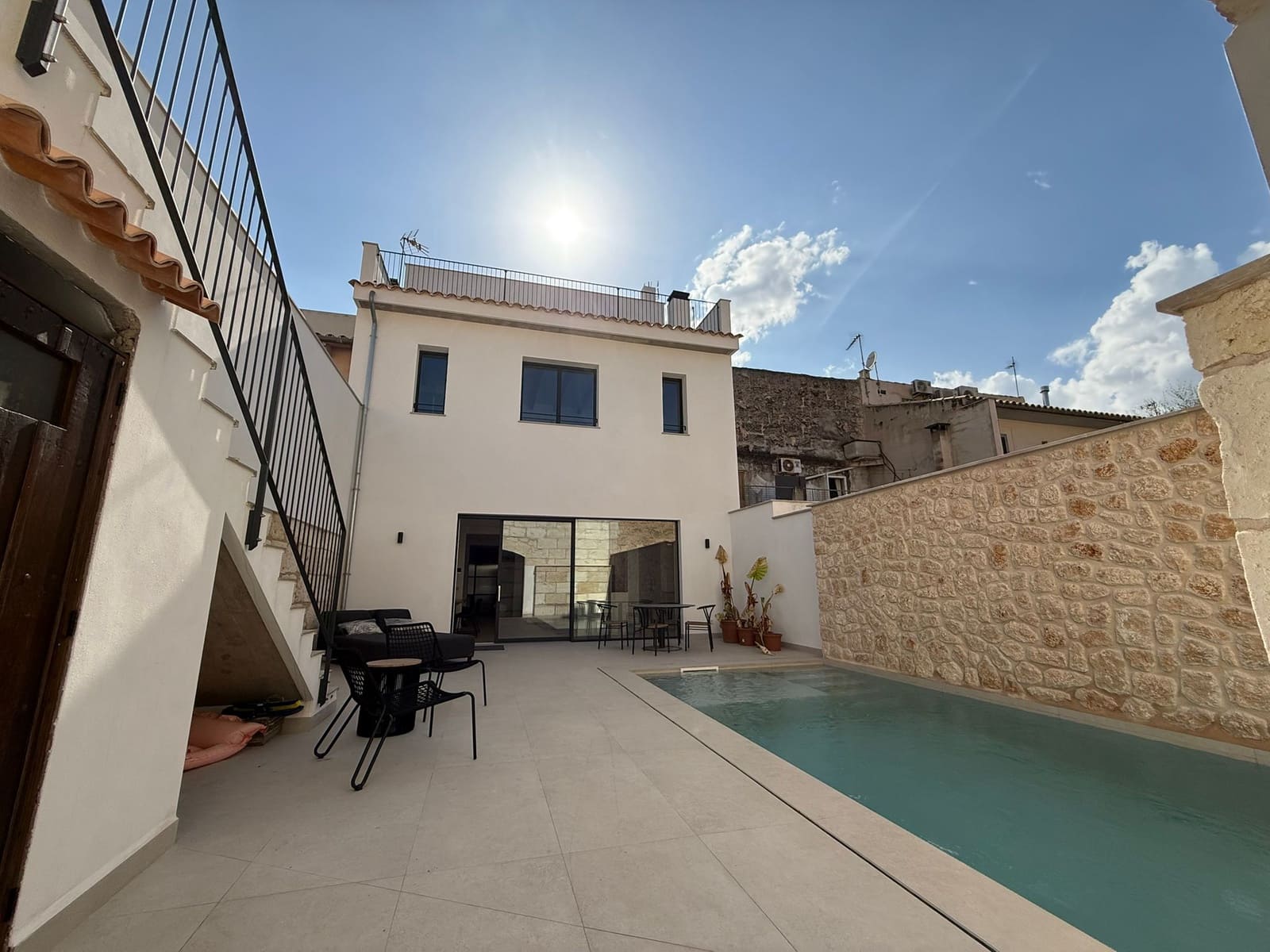 5 soveværelse Byhus til leje i Sa Pobla med swimmingpool garage - € 4.500 (Ref: 9206094)