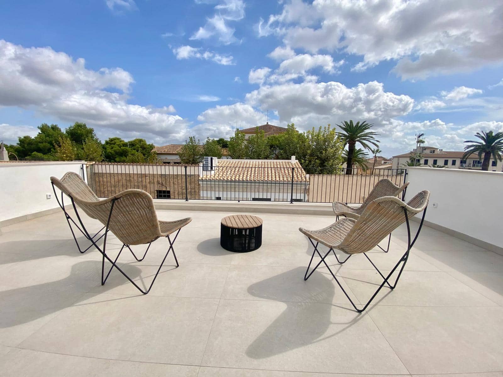 5 soveværelse Byhus til leje i Sa Pobla med swimmingpool garage - € 4.500 (Ref: 9206094)