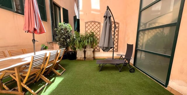 3 bedroom Apartment for rent in Cort, Palma de Mallorca - € 2,500 (Ref: 9207793)