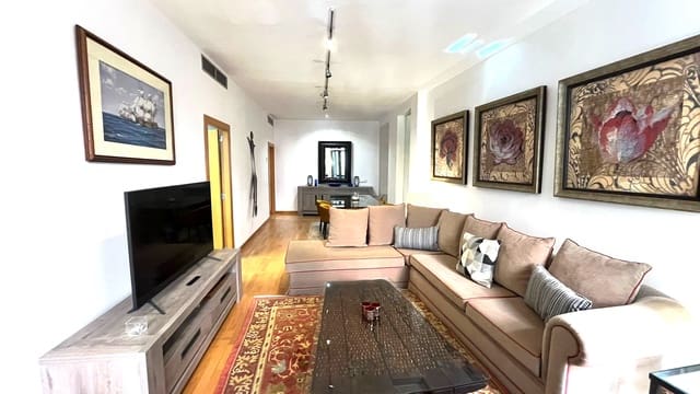 3 bedroom Apartment for rent in Cort, Palma de Mallorca - € 2,500 (Ref: 9207793)