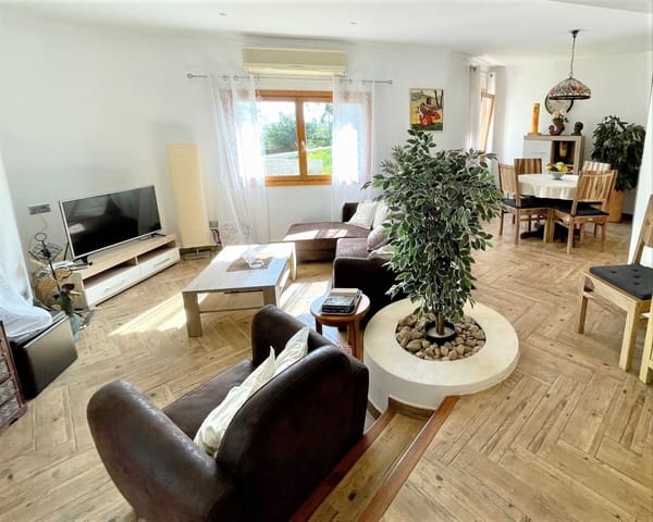 3 sovrum Villa att hyra i Campanet med garage - 3 000 € (Ref: 9207796)