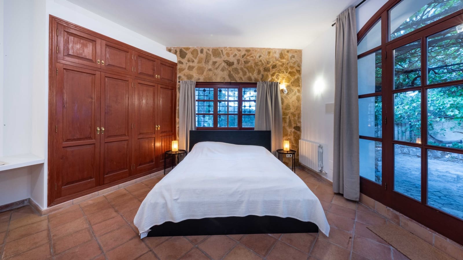 4 sypialnia Finka/Dom wiejski na sprzedaż w Esporles z basenem garażem - 2 200 000 € (Ref: 9207797)