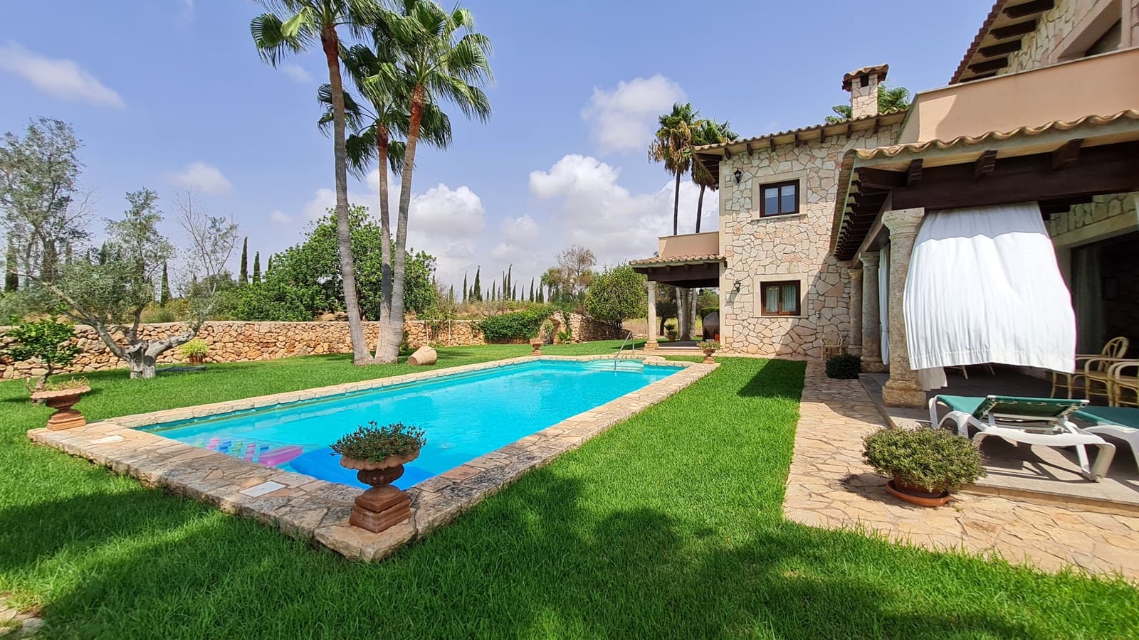 6 sovrum Finca/Hus på landet till salu i Llucmajor med pool garage - 2 400 000 € (Ref: 9211536)