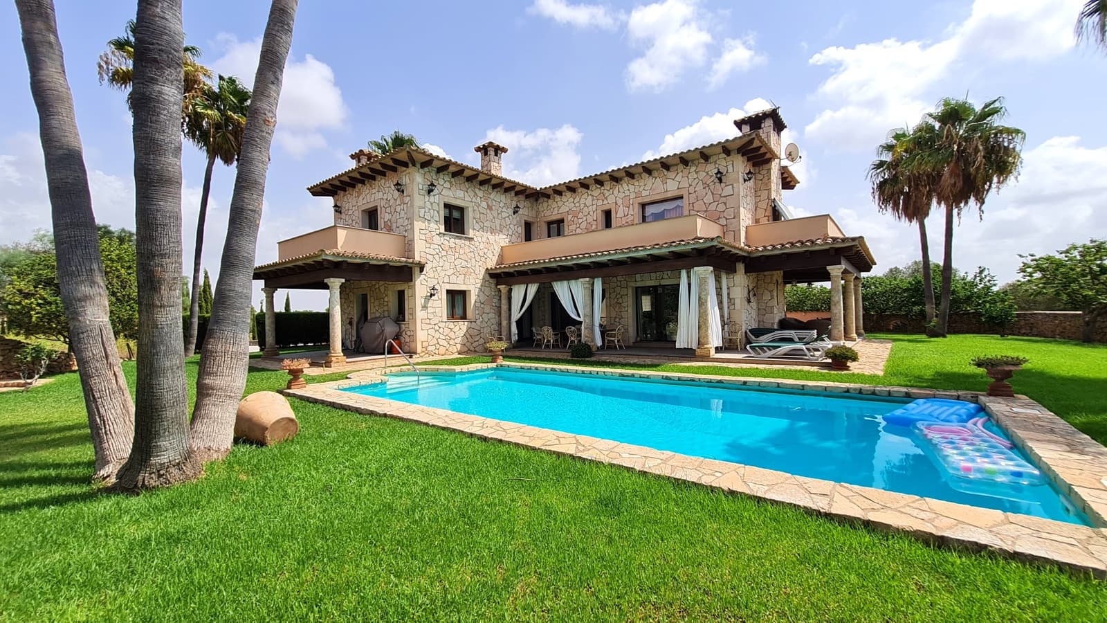 6 sovrum Finca/Hus på landet till salu i Llucmajor med pool garage - 2 400 000 € (Ref: 9211536)