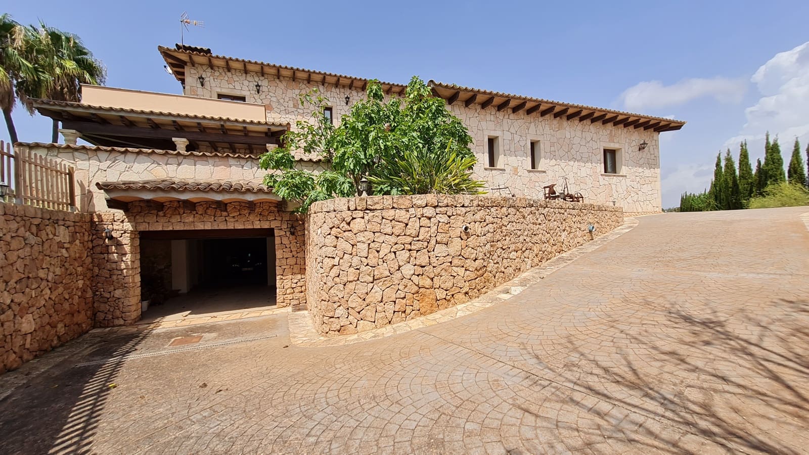 6 sovrum Finca/Hus på landet till salu i Llucmajor med pool garage - 2 400 000 € (Ref: 9211536)