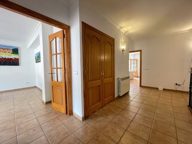 3 bedroom Apartment for rent in Caimari, Selva with pool - € 1,900 (Ref: 9227995)