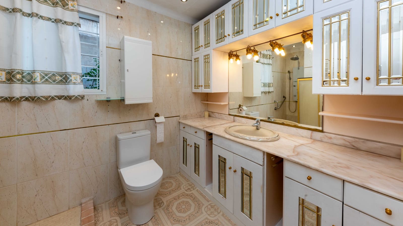 4 soverom Villa til salgs i Palmanova med svømmebasseng garasje - € 2 700 000 (Ref: 9235814)