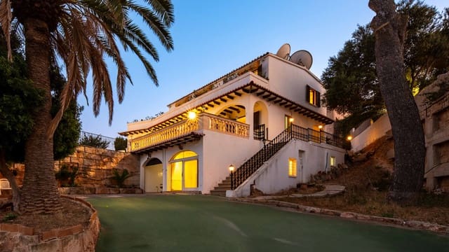 4 soverom Villa til salgs i Palmanova, Calvià med svømmebasseng garasje - € 2 700 000 (Ref: 9235814)