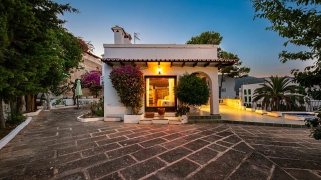 4 soverom Villa til salgs i Palmanova, Calvià med svømmebasseng garasje - € 2 700 000 (Ref: 9235814)