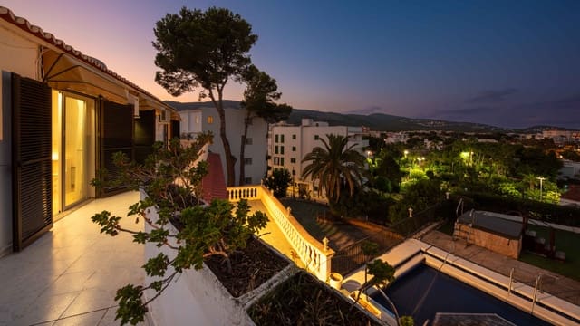 4 soverom Villa til salgs i Palmanova, Calvià med svømmebasseng garasje - € 2 700 000 (Ref: 9235814)