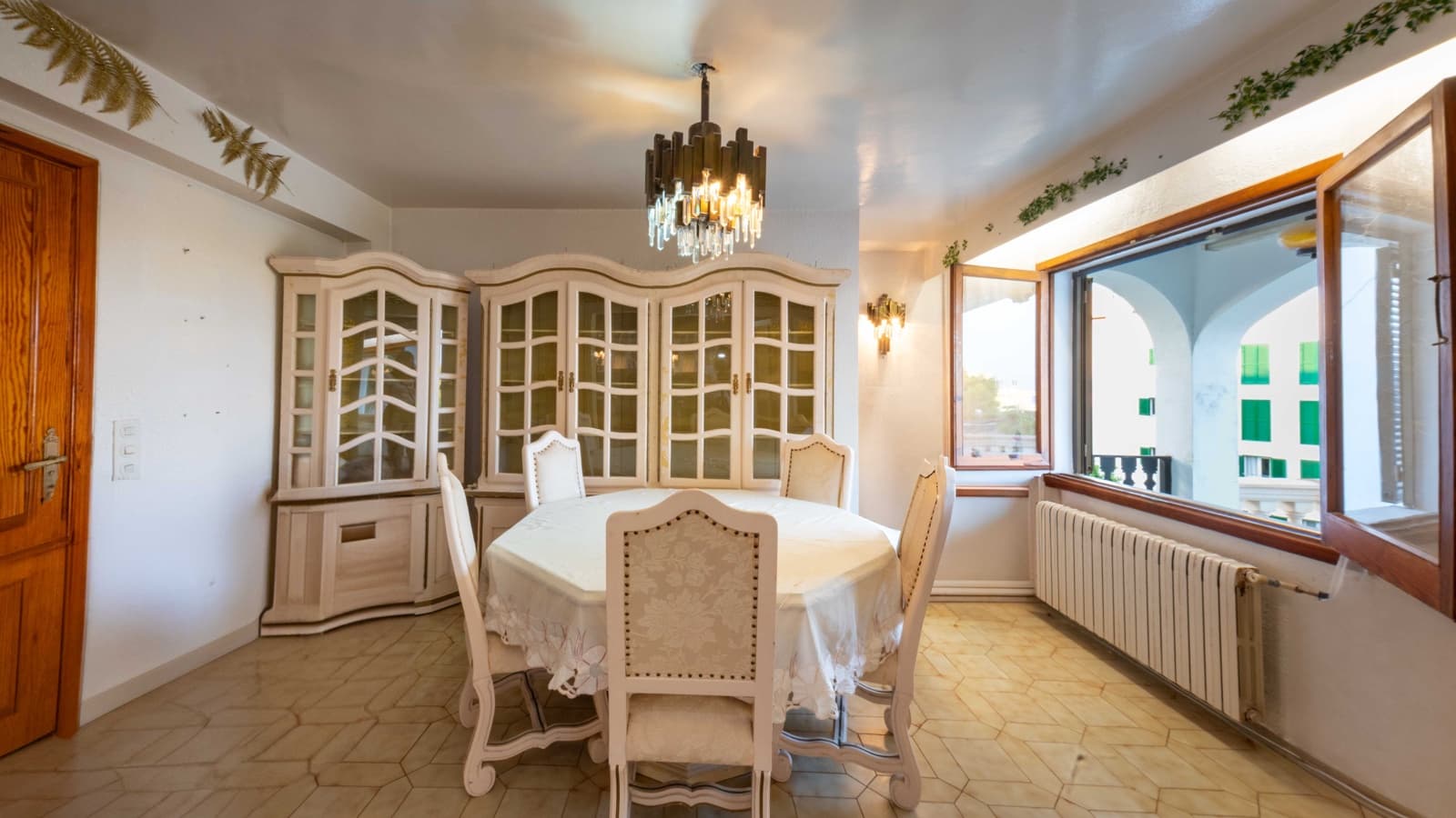 4 soverom Villa til salgs i Palmanova med svømmebasseng garasje - € 2 700 000 (Ref: 9235814)