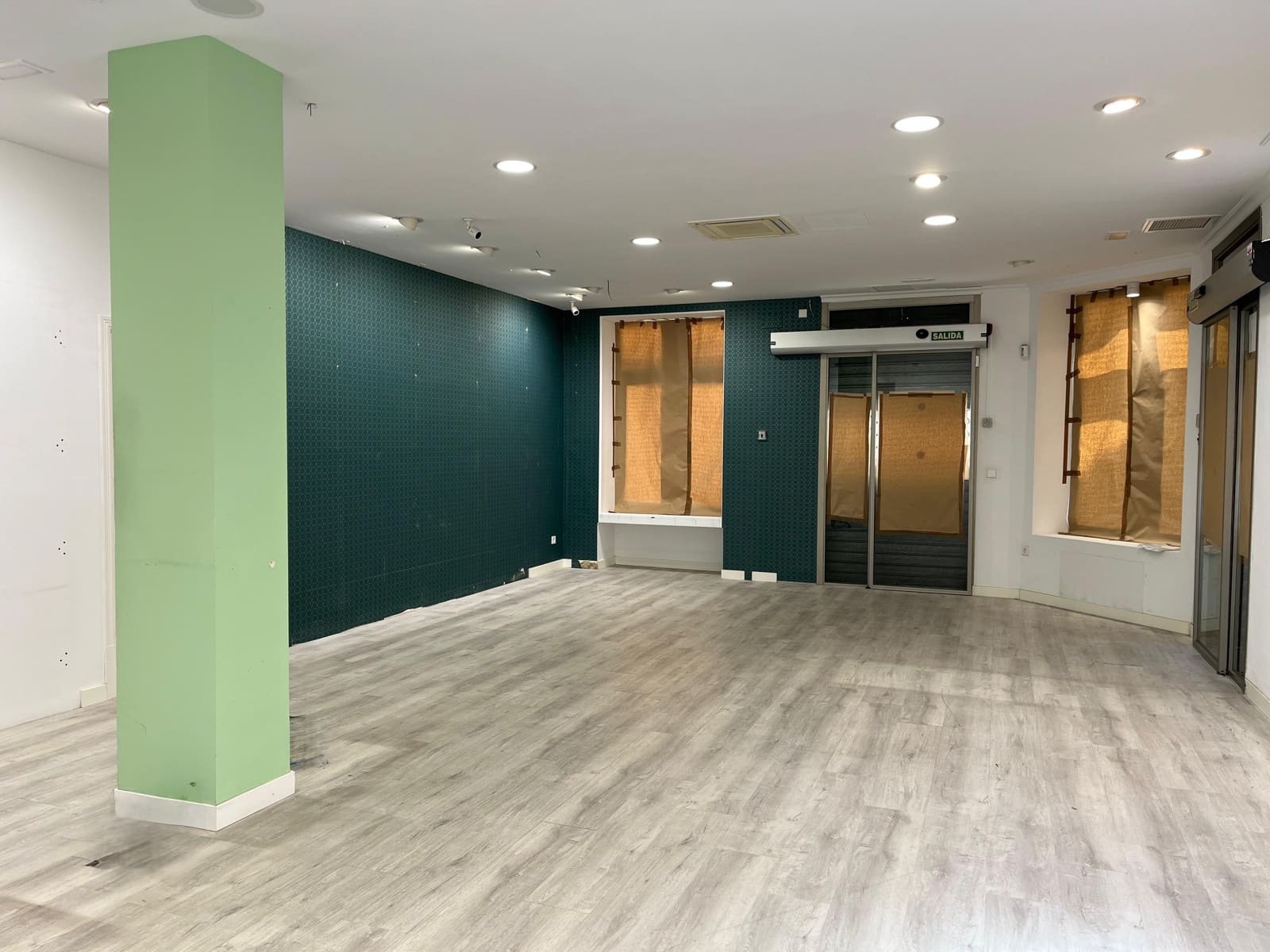 Erhverv til leje i Llucmajor - € 1.800 (Ref: 9239425)