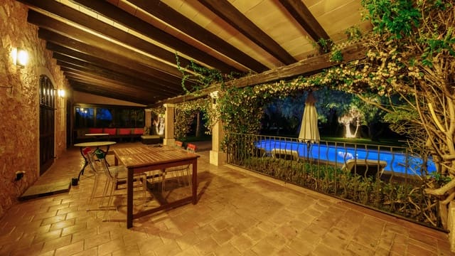 5 slaapkamer Finca/Landhuis te koop in Campos met garage - € 2.350.000 (Ref: 9246069)