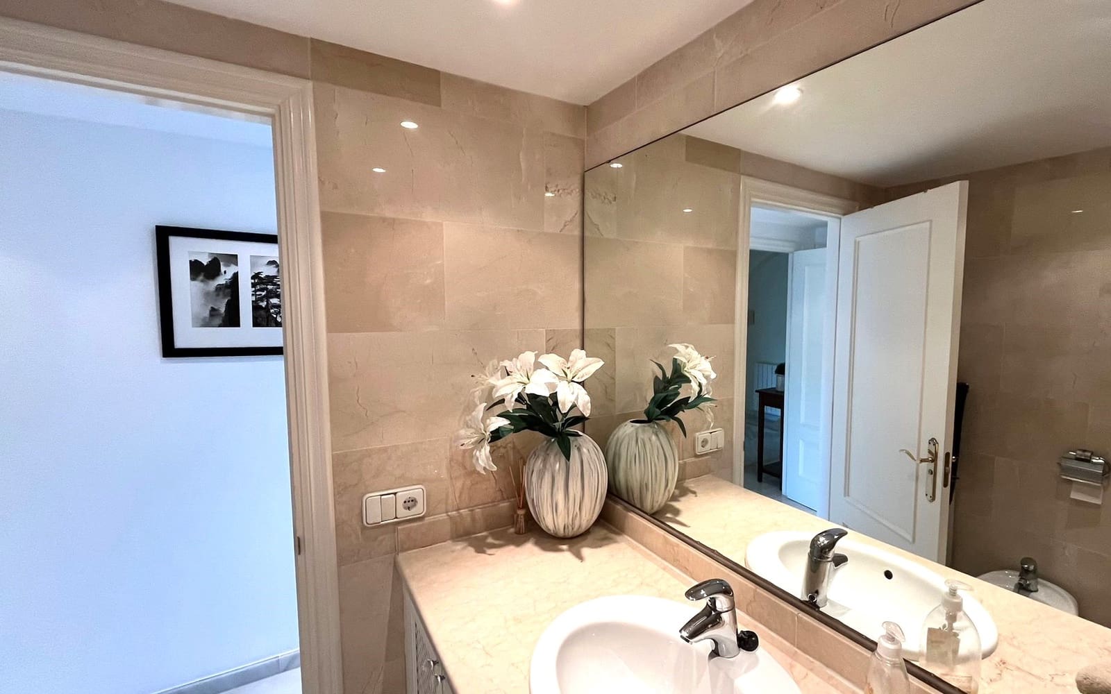 3 soveværelse Lejlighed til leje i Santa Ponsa - € 3.000 (Ref: 9251648)