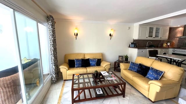 Appartement de 3 chambres à louer à Santa Ponsa, Calvià - 3 000 € (Ref: 9251648)