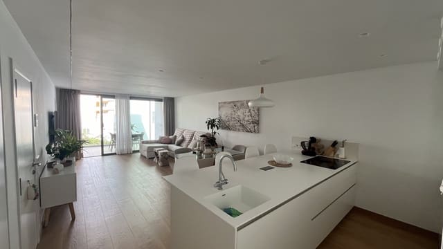 3 soveværelse Lejlighed til leje i Port de Pollença, Pollensa / Pollença - € 2.700 (Ref: 9251649)