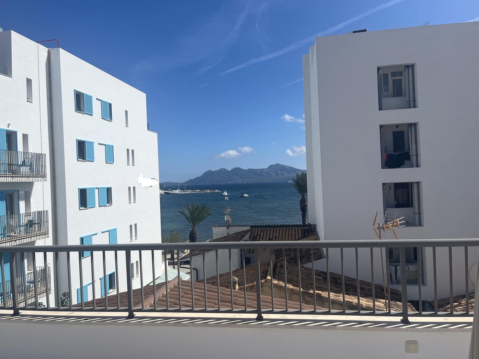 3 soveværelse Lejlighed til leje i Pollensa / Pollenca - € 2.700 (Ref: 9251649)