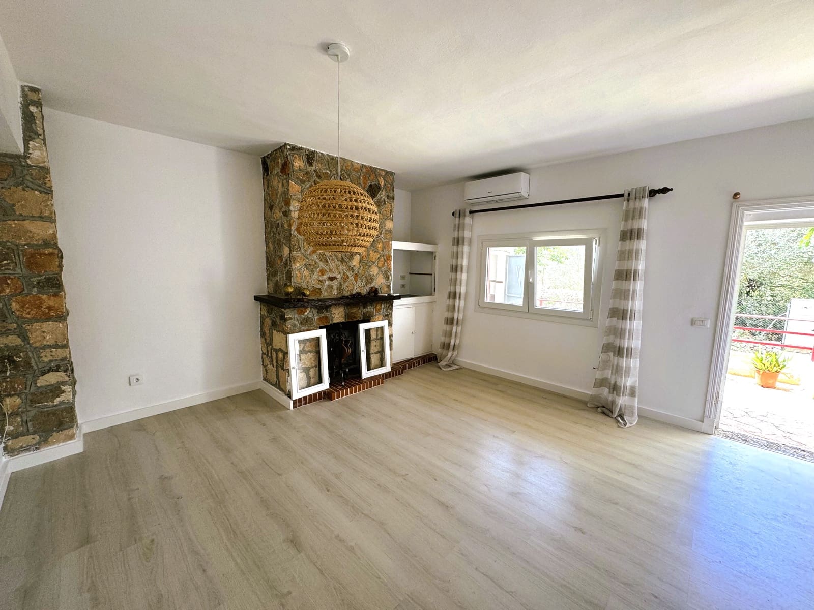 2 soveværelse Lejlighed til salg i Portocolom med garage - € 489.000 (Ref: 9267875)