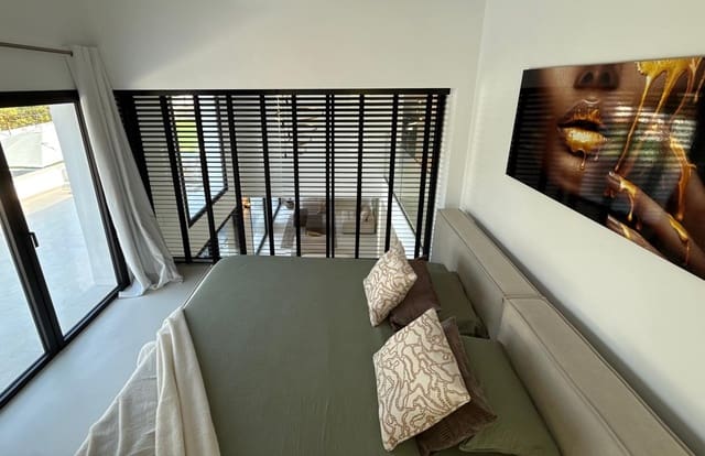 5 soveværelse Villa til leje i Cas Catala, Calvià med swimmingpool garage - € 13.000 (Ref: 9271898)