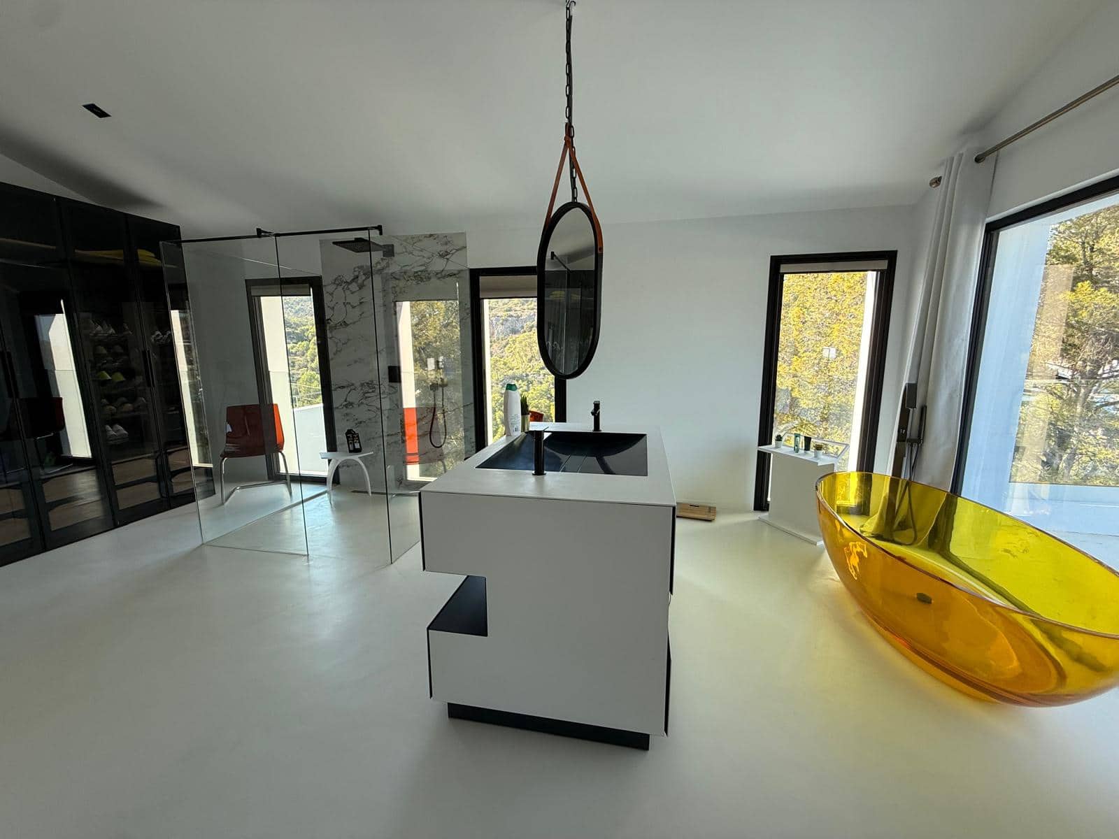 5 bedroom Villa for rent in Cas Catala with pool garage - € 13,000 (Ref: 9271898)