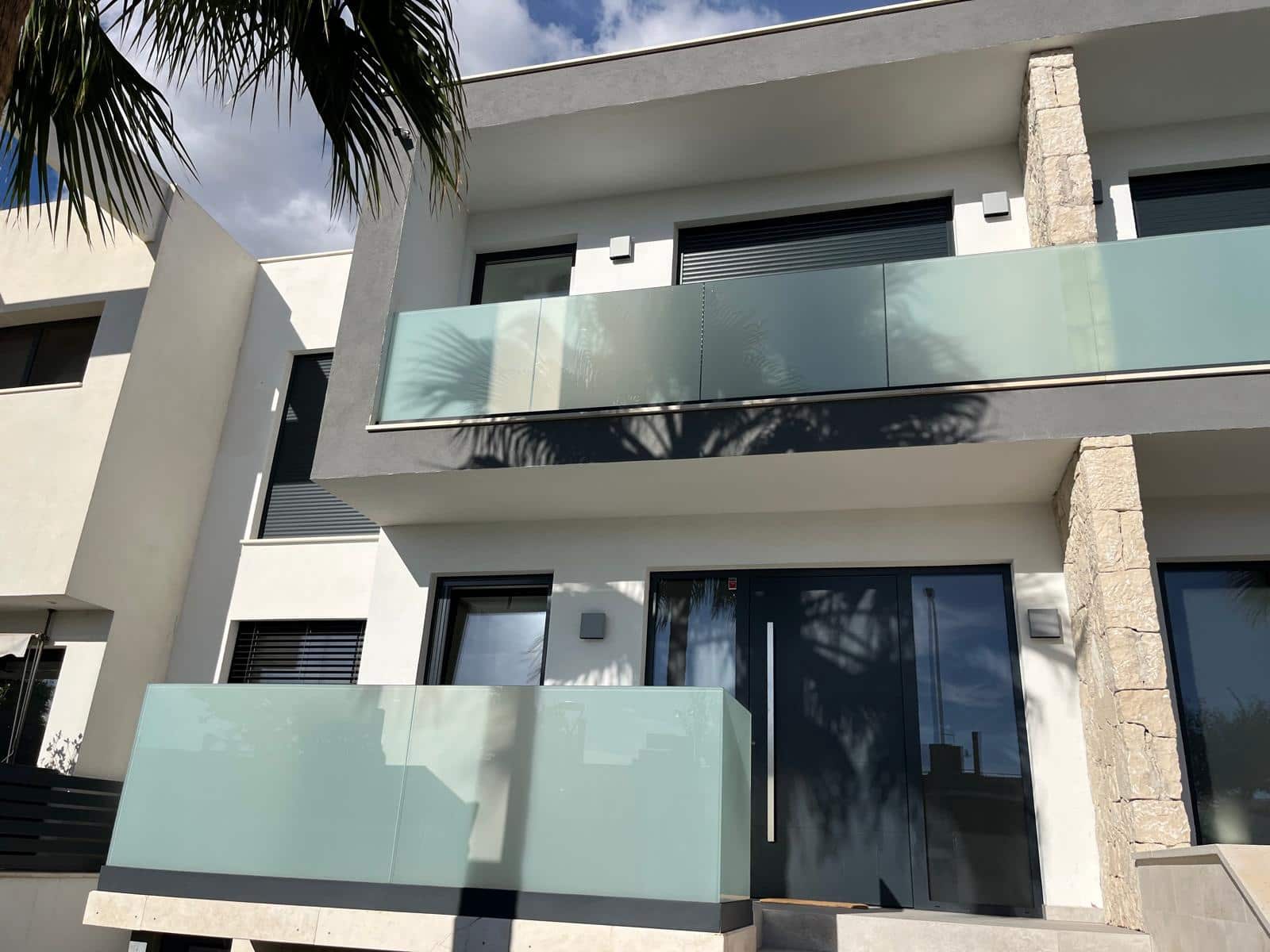 4 soveværelse Semi-Rækkehus til leje i Palma de Mallorca med garage - € 5.000 (Ref: 9271899)