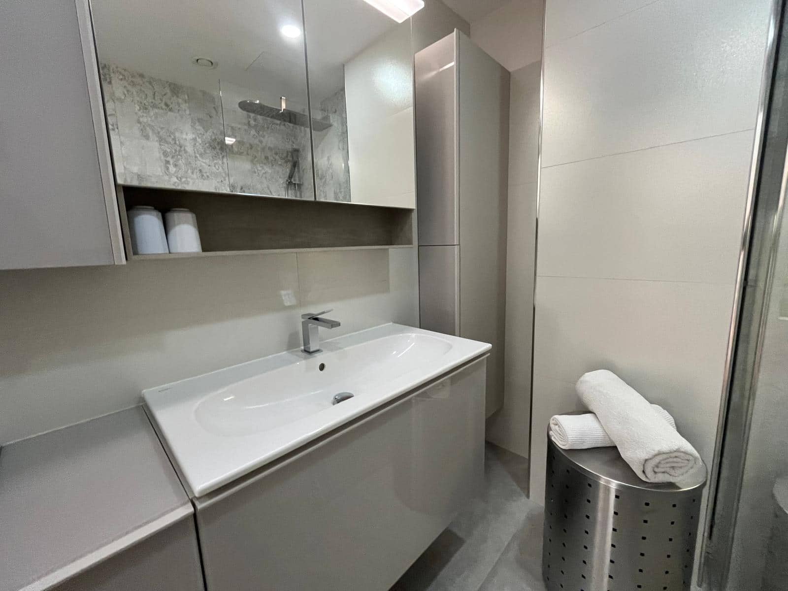 4 soveværelse Semi-Rækkehus til leje i Palma de Mallorca med garage - € 5.000 (Ref: 9271899)