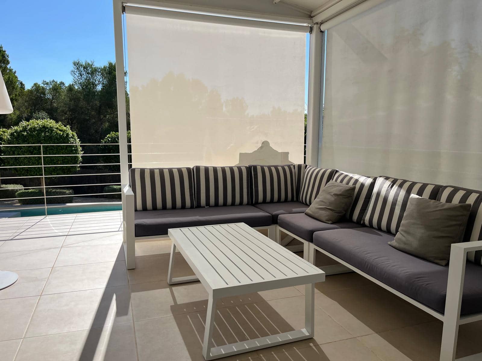 4 soveværelse Rækkehus til leje i Santa Ponsa med swimmingpool garage - € 10.000 (Ref: 9271900)