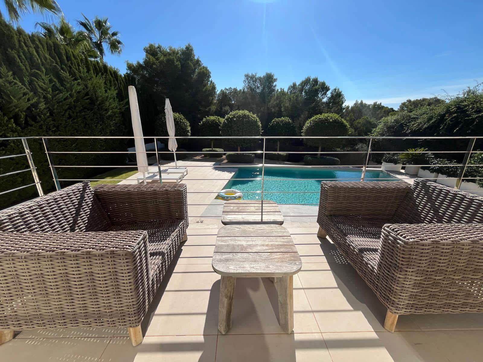 4 soveværelse Rækkehus til leje i Santa Ponsa med swimmingpool garage - € 10.000 (Ref: 9271900)