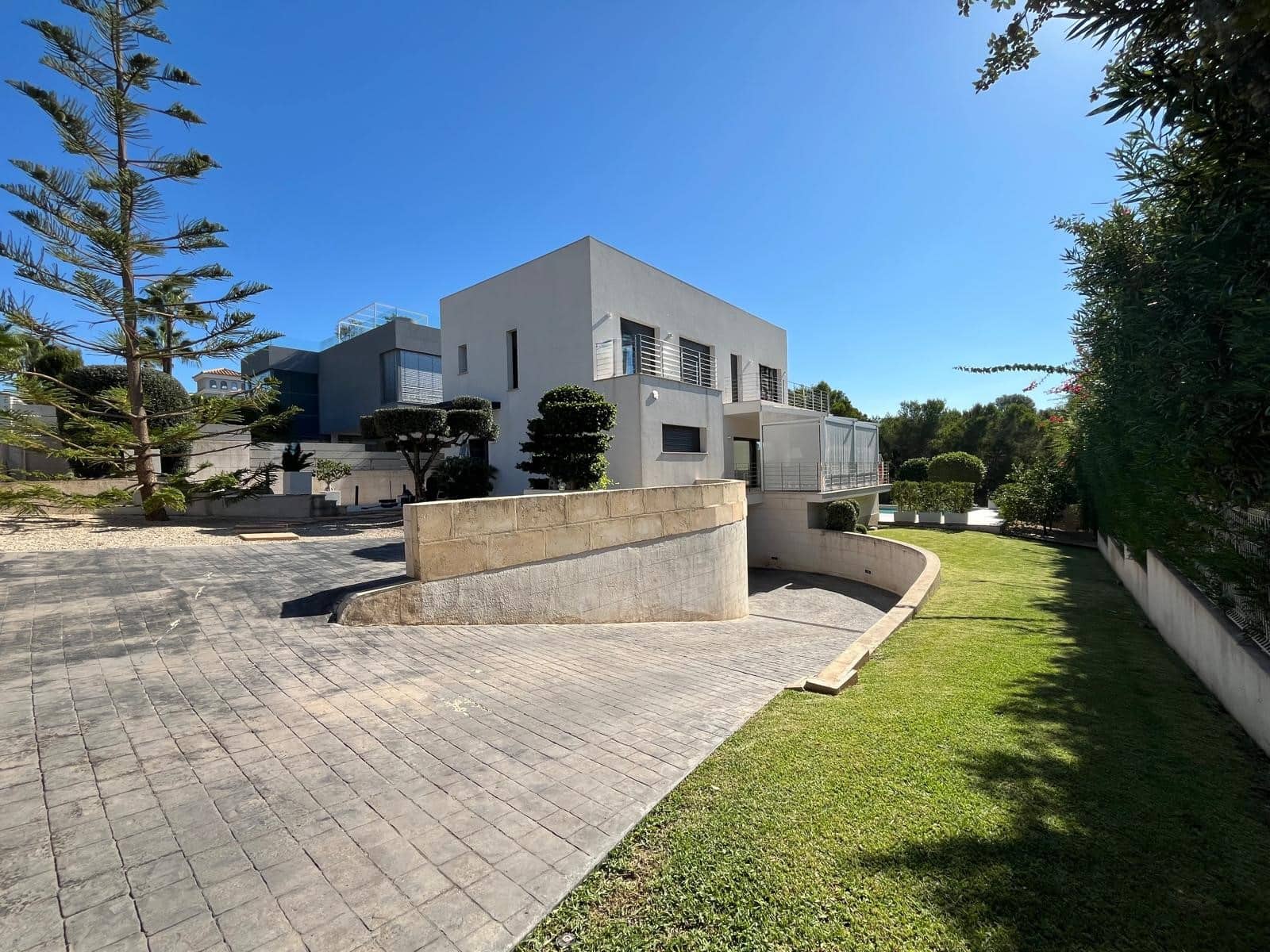 4 soveværelse Rækkehus til leje i Santa Ponsa med swimmingpool garage - € 10.000 (Ref: 9271900)
