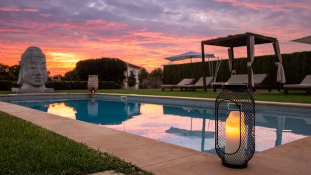 4 sypialnia Finka/Dom wiejski na sprzedaż w Campos z basenem garażem - 1 950 000 € (Ref: 9271902)