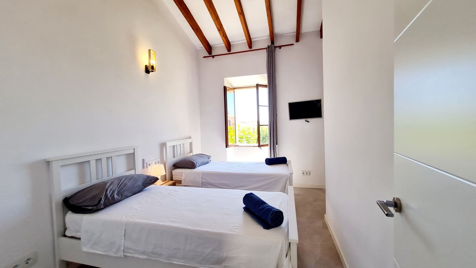 2 bedroom Apartment for sale in Colonia de Sant Jordi - € 457,000 (Ref: 9275289)